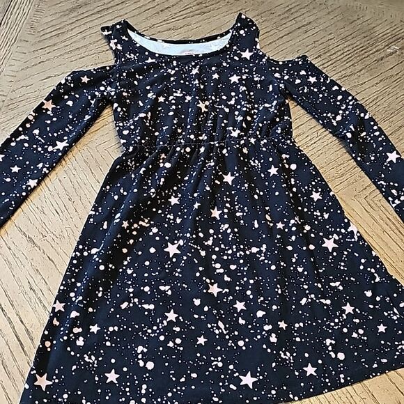 Epic Thread size M star dress open shoulder - Picture 9 of 9